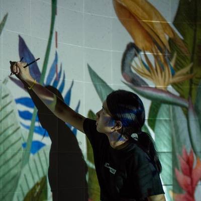 Tracing the projected outline by hand